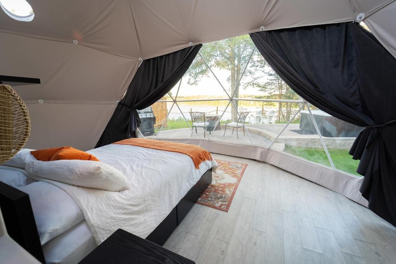 ホテル Gravity Luxury Domes South Maitland エクステリア 写真